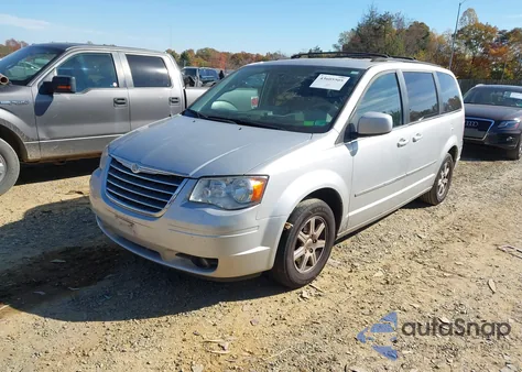 2010 Chrysler Town & Country Touring from USA, damaged, VIN 2A4RR5D11AR442560